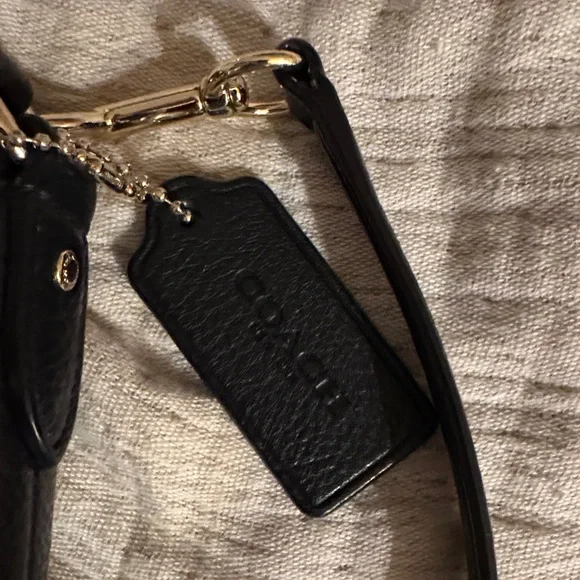 Coach Black Leather Shoulder Bag - Picture 3 of 13